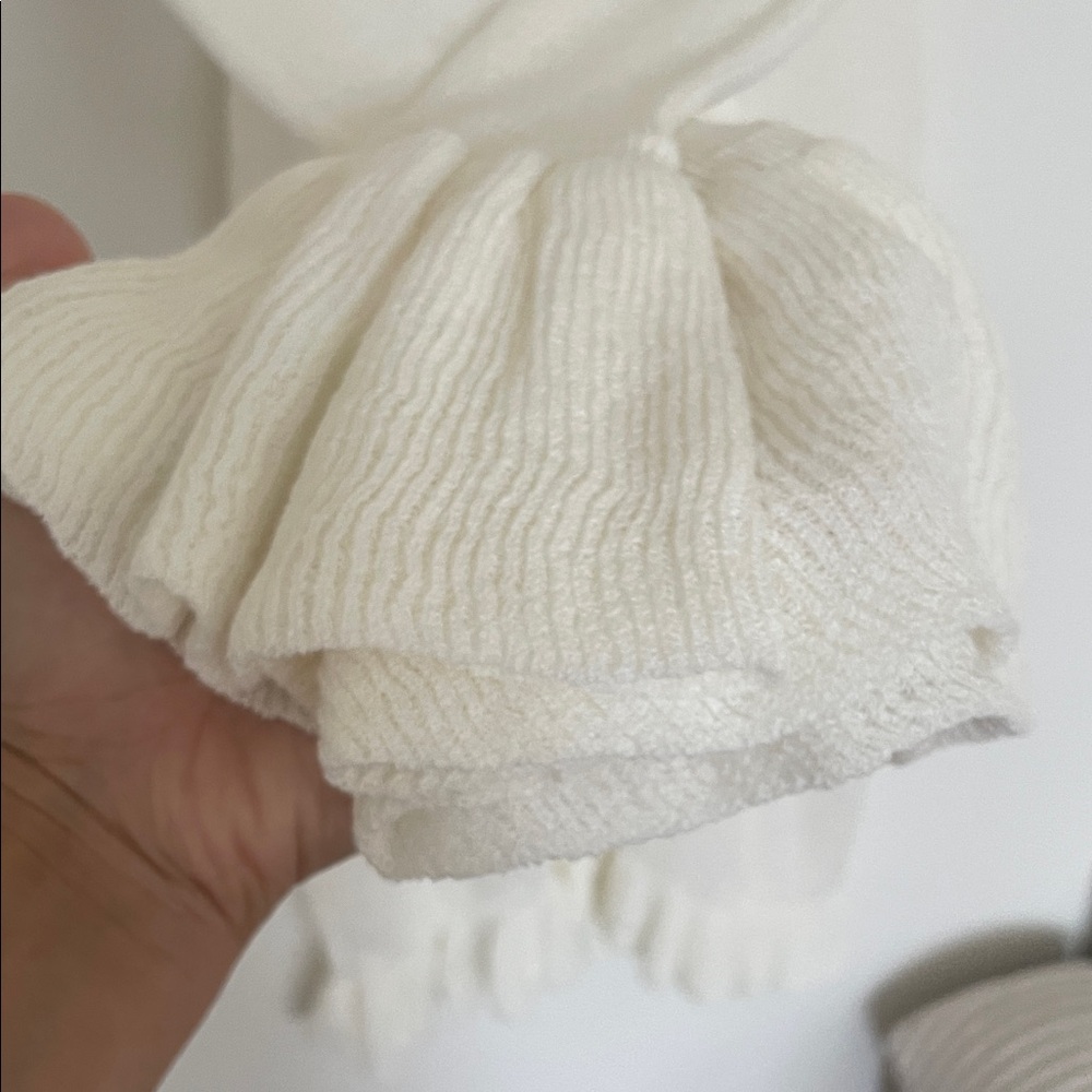 MESHKI Ruffle Knit Dress - Picture 6 of 7